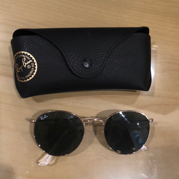 Ray ban great condition sunglasses - Picture 2 of 8